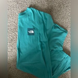 North face. Men’s shirt